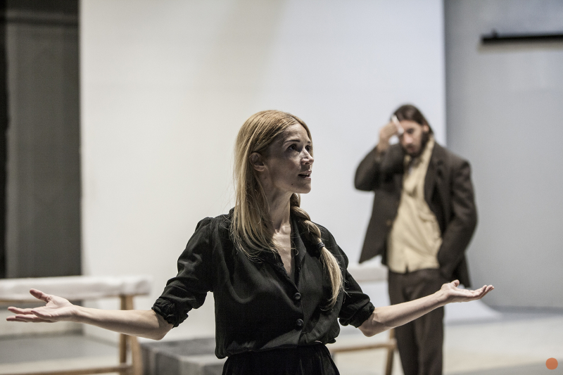 Ένα φεγγάρι για τους καταραμένους photo Vasia Anagnostopoulou 16