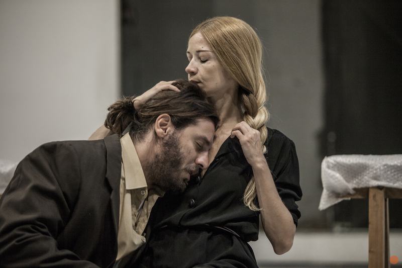 Ένα φεγγάρι για τους καταραμένους photo Vasia Anagnostopoulou 6
